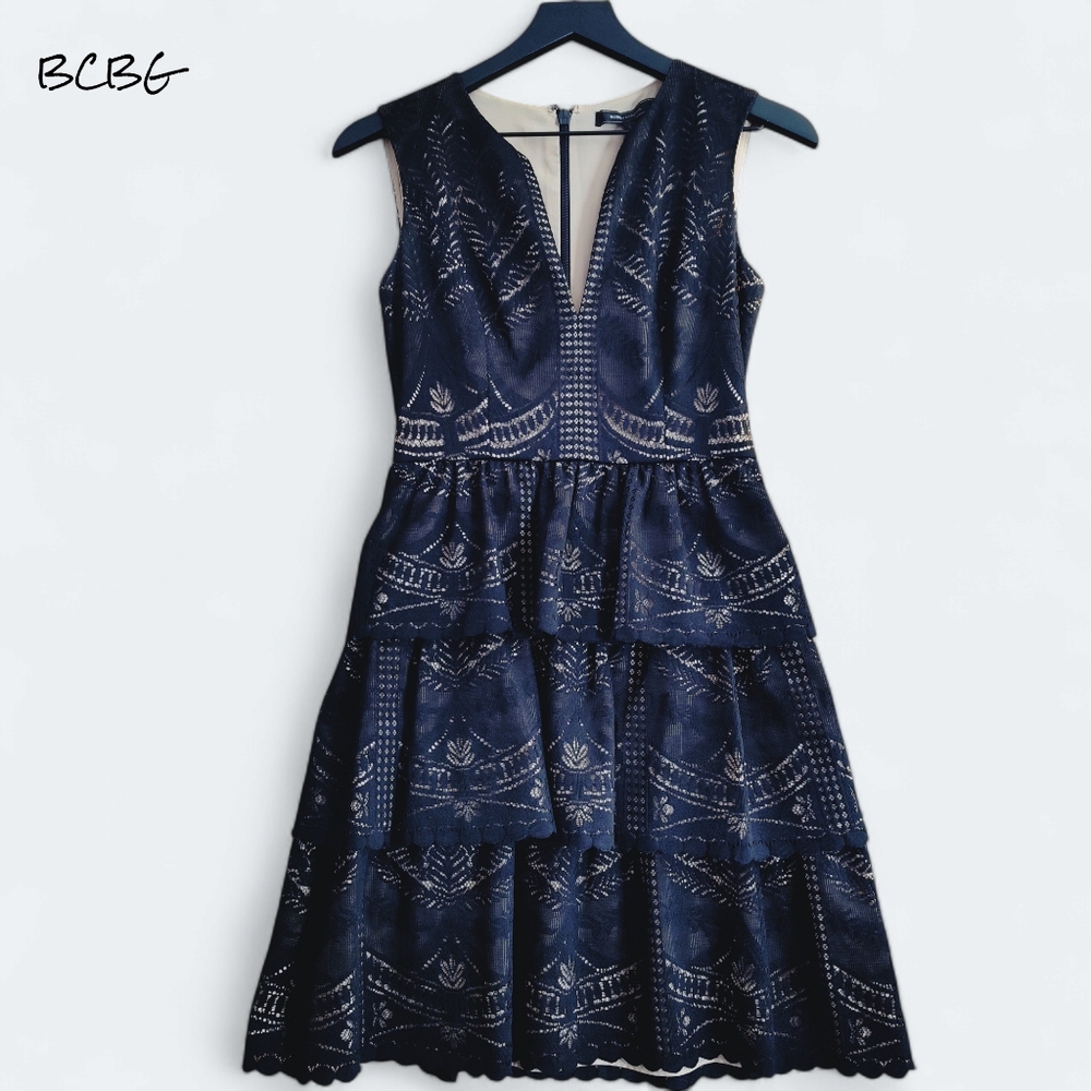 BCBGMaxazria Scarlett Tiered Dress Womens Size 2 - Picture 2 of 12